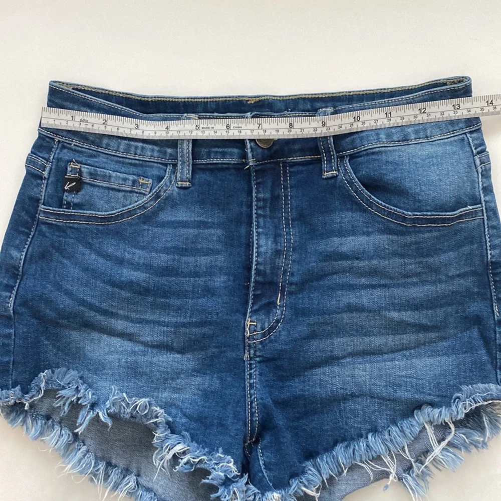 KanCan cutoff High Rise  Shorts - Size 9/28 - Picture 5 of 7